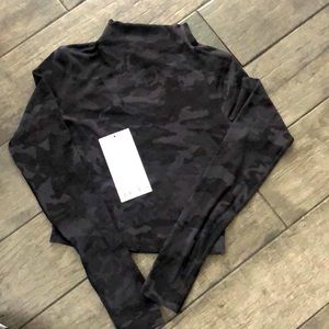Lululemon NWT cropped All Aligned Mock Neck Long Sleeve sz 4